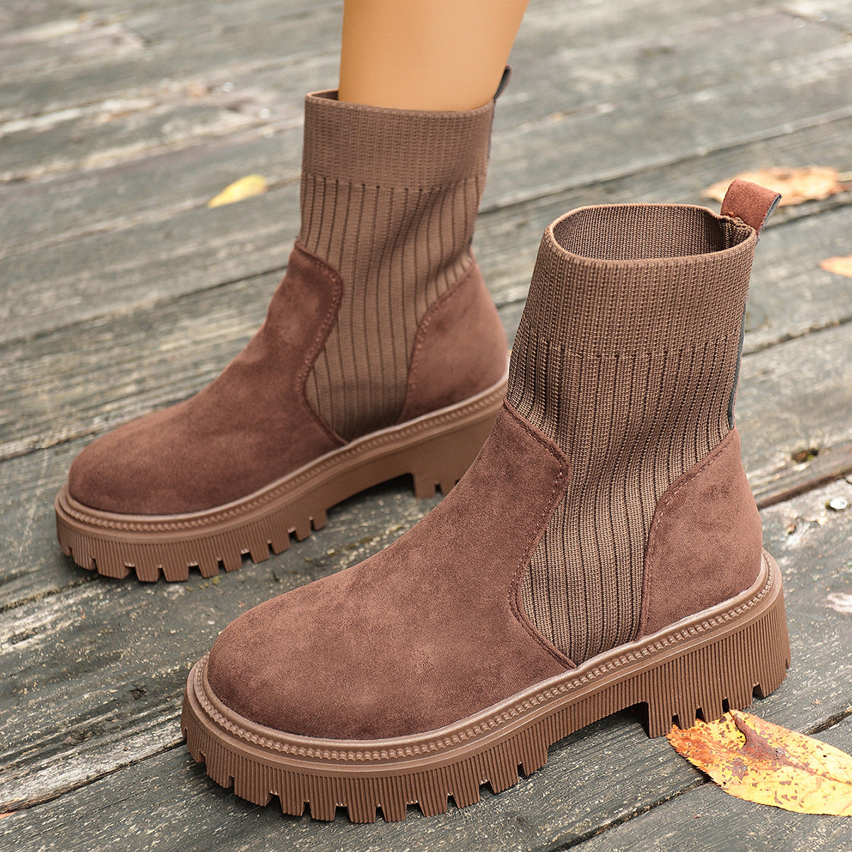 New Autumn Women's Outdoor Fashionable, Comfortable, and Casual Boots